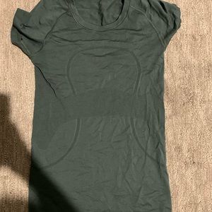 Lululemon shirt